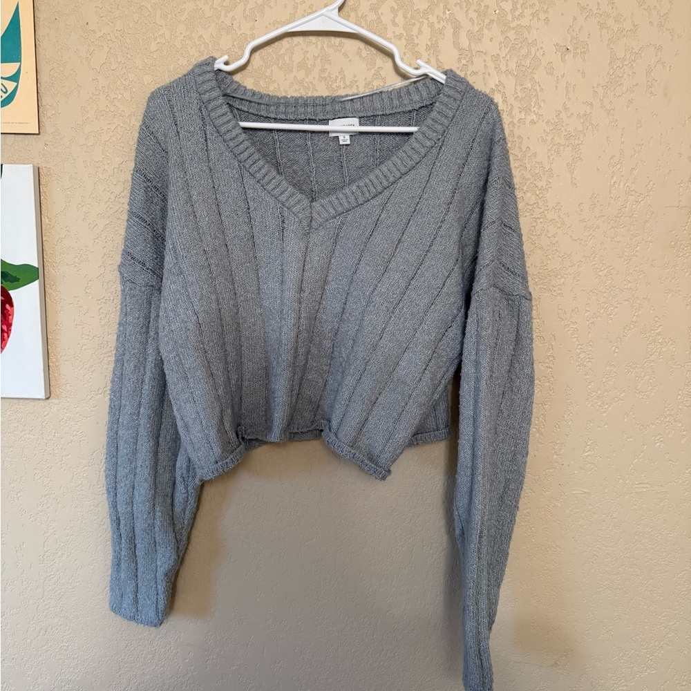 V-Neck Off the shoulder Sweater